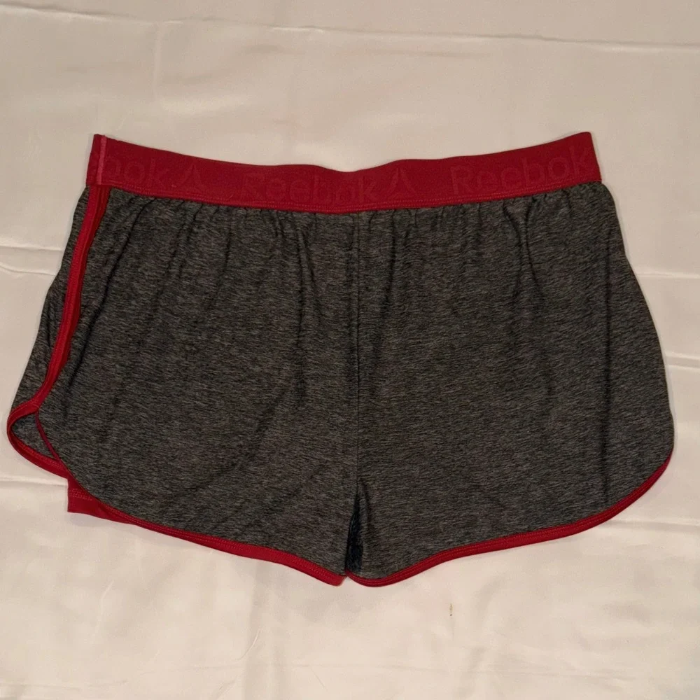 Reebok Running Shorts Womens Medium Gray Hot Pink 2-in-1 Athletic Dolphin Shorts